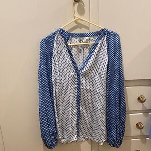 Boden Blue and White Patterned Blouse V neck Size 12/Large